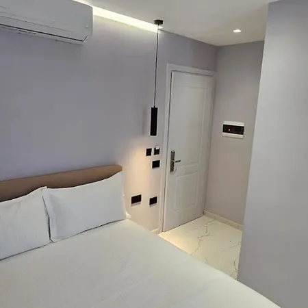 Hotel Saranda's Crown 3*