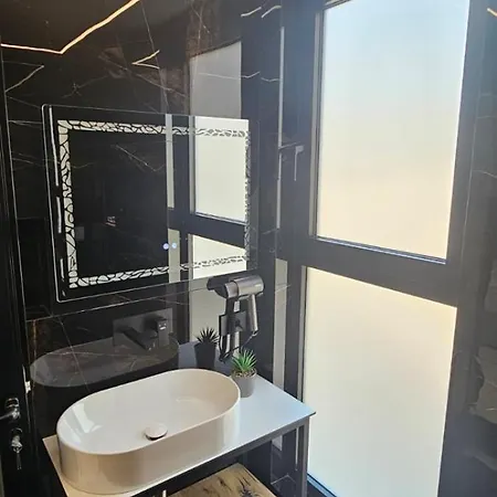 Saranda's Crown Sarandë