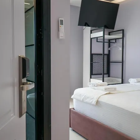 Saranda's Crown Hotel Sarandë