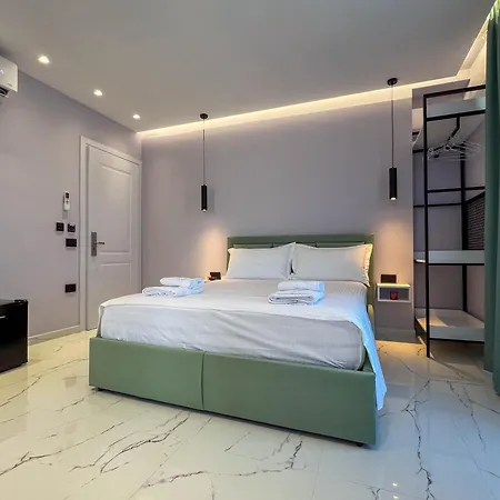 Hotell Saranda's Crown