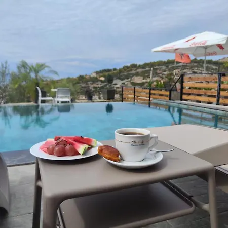 Hotel Saranda's Crown Sarandë