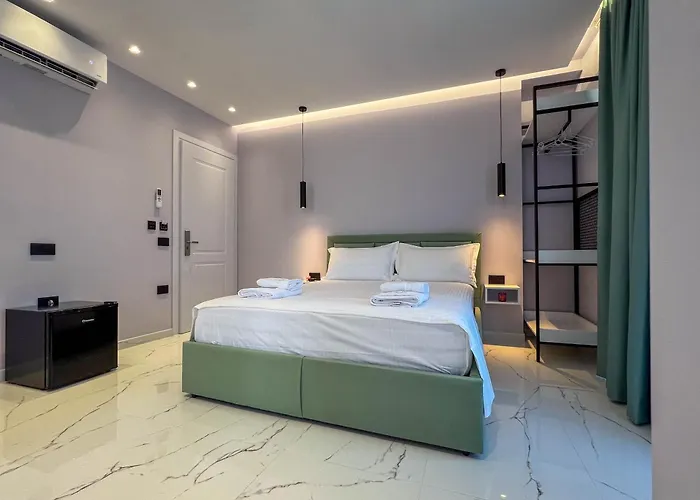 Hotell Saranda's Crown