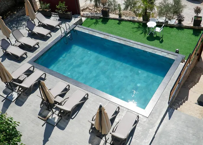 Saranda's Crown Sarandë