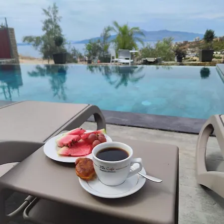 Ξενοδοχείο Saranda's Crown 3*