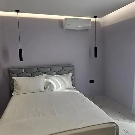 ホテル Saranda's Crown Sarandë