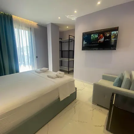 Ξενοδοχείο Saranda's Crown 3*