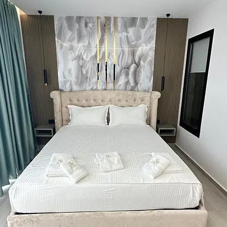 Saranda's Crown 3* Saranda