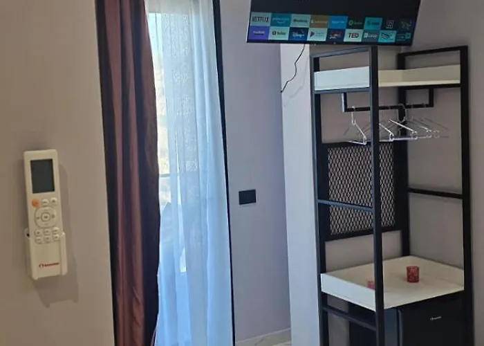 Hotel Saranda's Crown