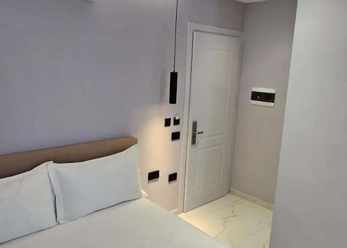 Hotel Saranda's Crown 3*