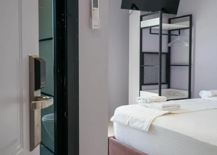 Saranda's Crown Hotel Sarandë